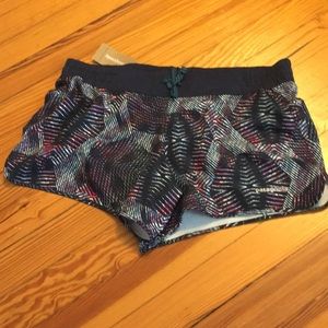 Nine trails Patagonia shorts medium M NWT
